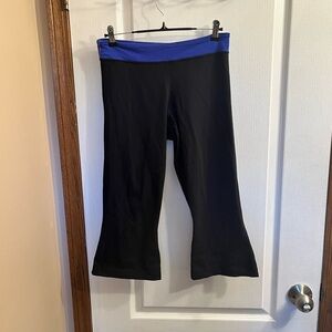 2/$30 Lululemon Blue Black Flare Leg Crop Pants